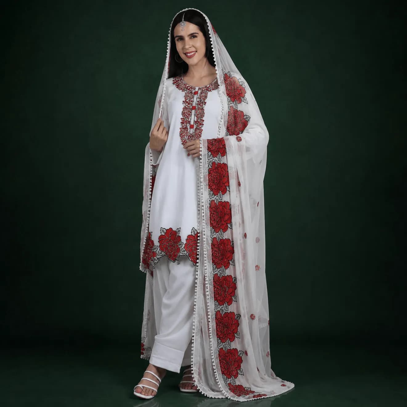Innaaya fashion pakistani Suits Collections
